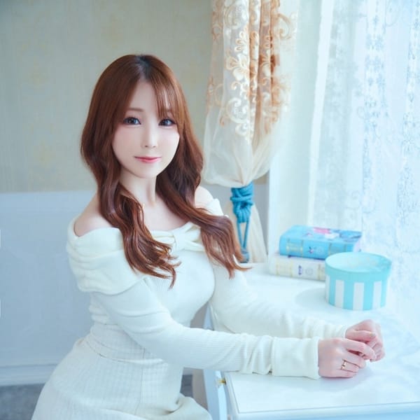 Image of the Instant Girl section